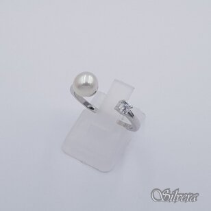 Sudraba gredzens ar kultivētu pērli un cirkonu Z622; 16,5 mm